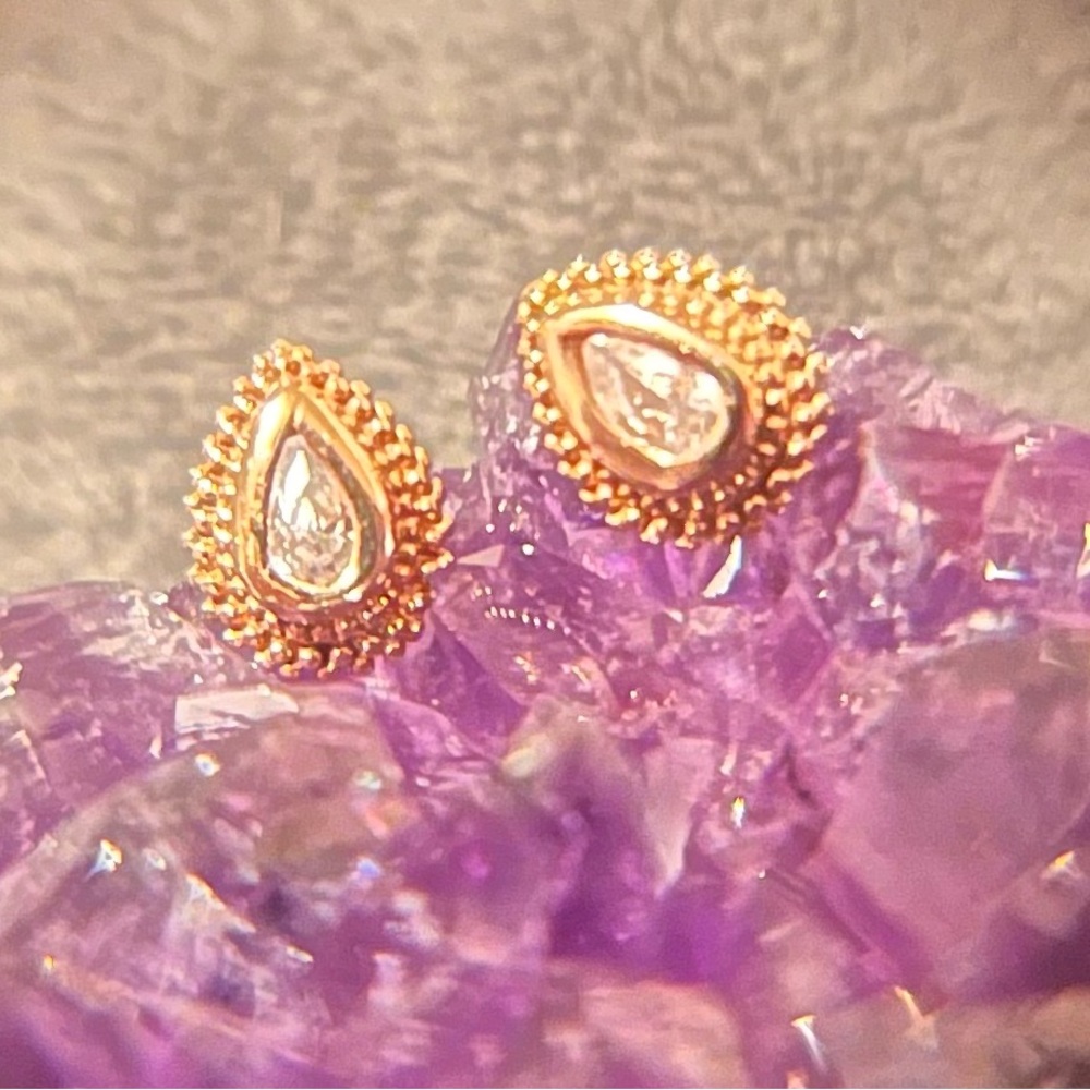 ONE ONLY - Solid 14k Rose Gold Pear Bezel CZ Stud with 18g 6mm Titanium Back ✨ - Picture 5 of 10